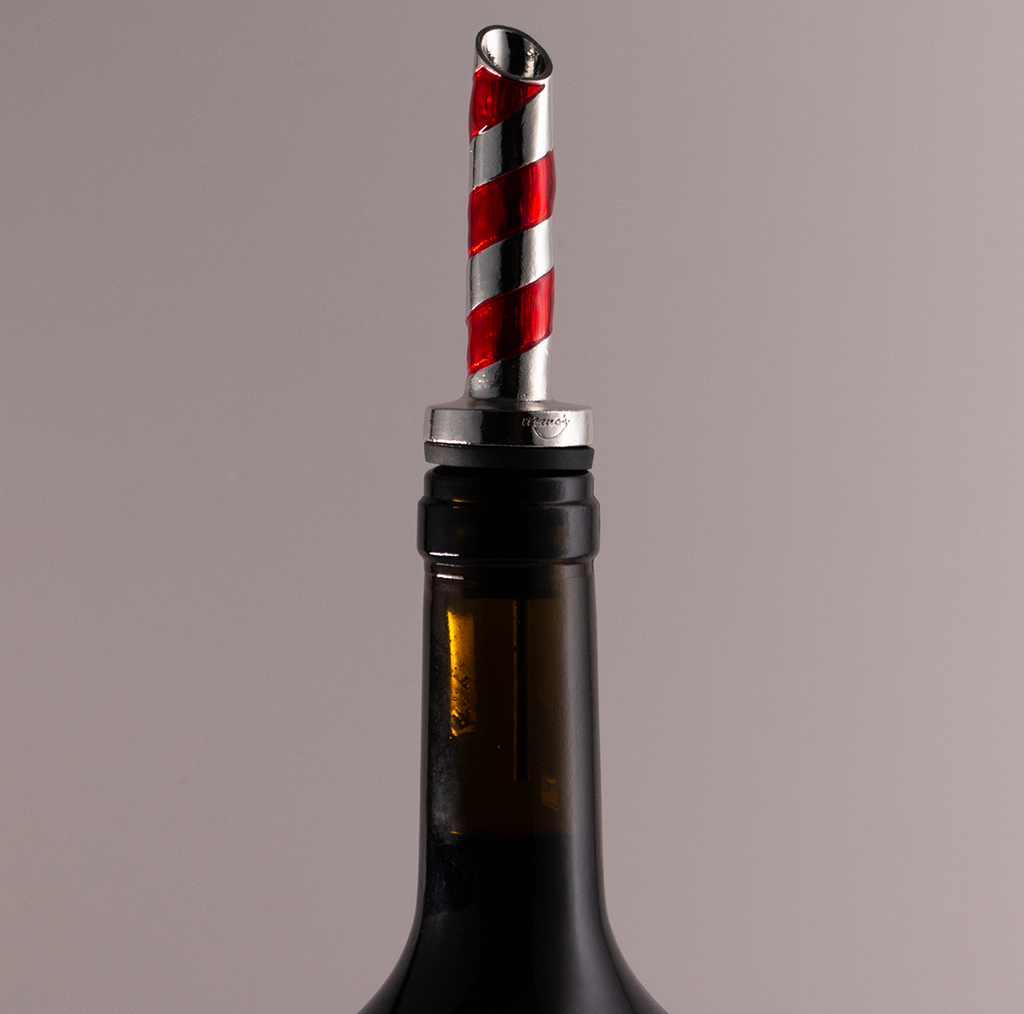 Silver & Red Twist Pour Spout