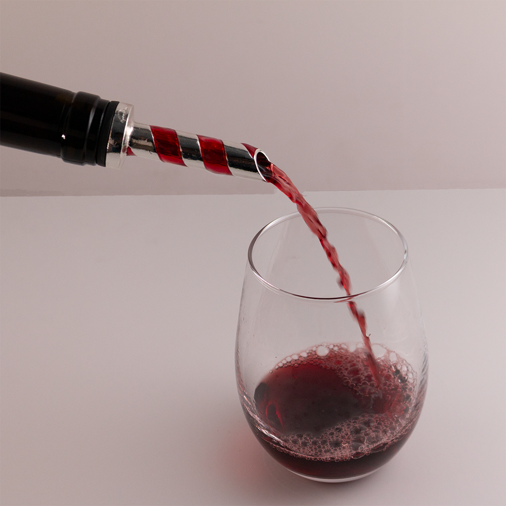 Silver & Red Twist Pour Spout