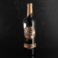 Image of Mano's Wine New York Yankees Gold Reserve Etched Wine bottle dipped in gold wax