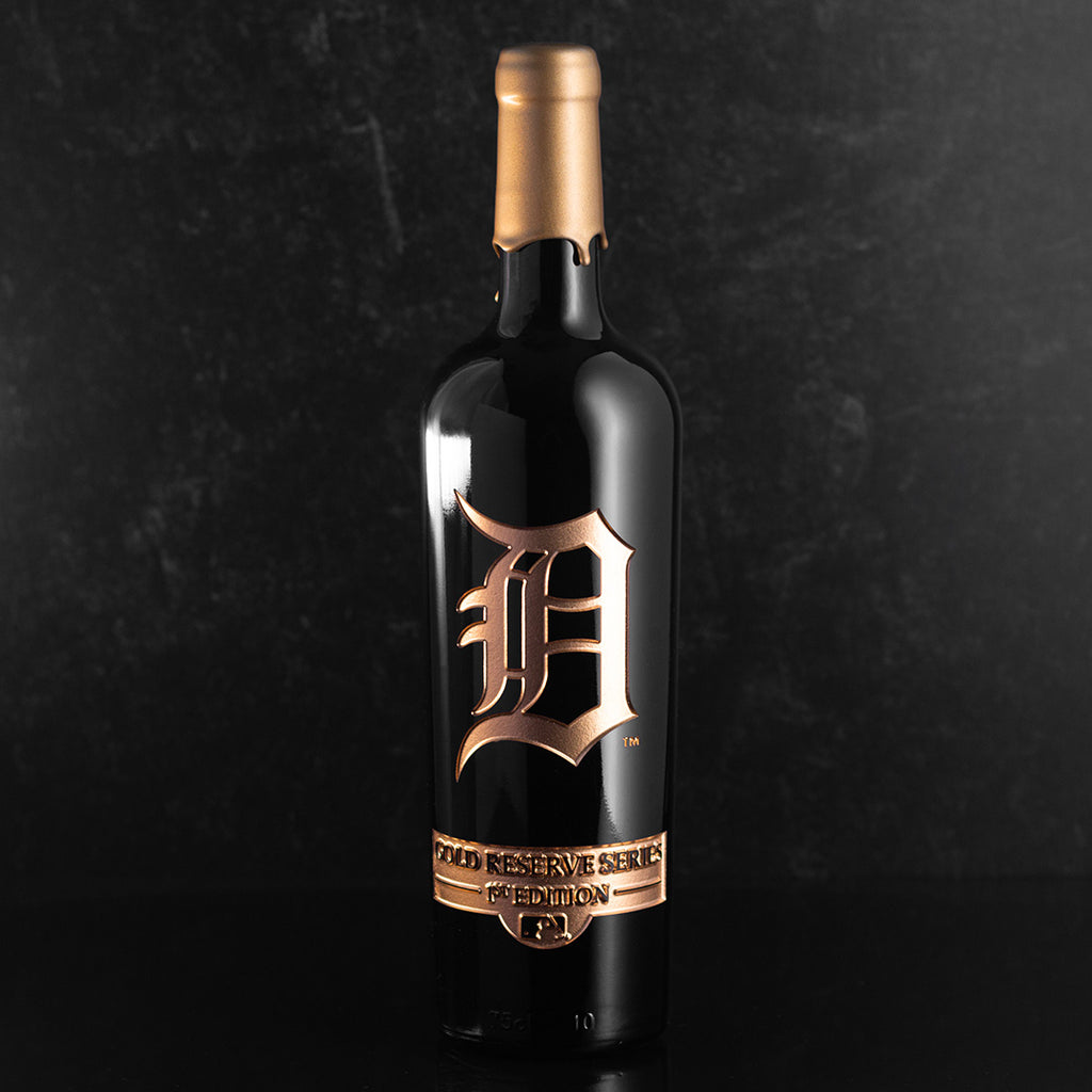 Detroit Tigers Gold Reserve Etched Wine bottle dipped in gold wax