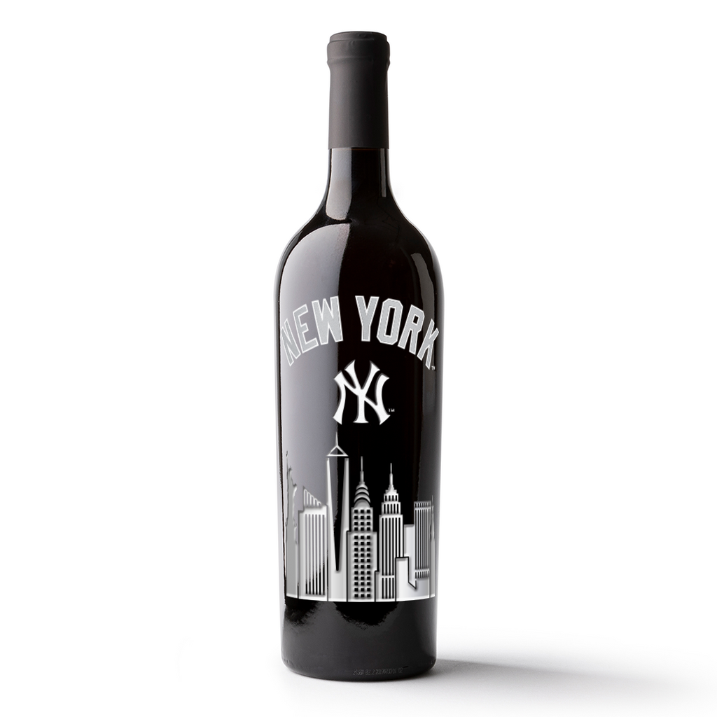 New York Yankees Skyline Etched Wine