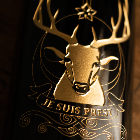 Outlander Clan Fraser Etched Wine Bottle