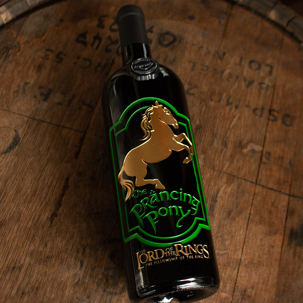 The Lord of the Rings Prancing Pony Etched Wine
