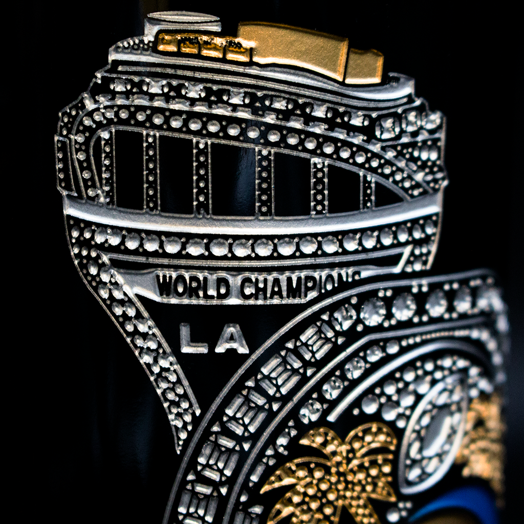Los Angeles Rams Commemorative Ring Etched Wine