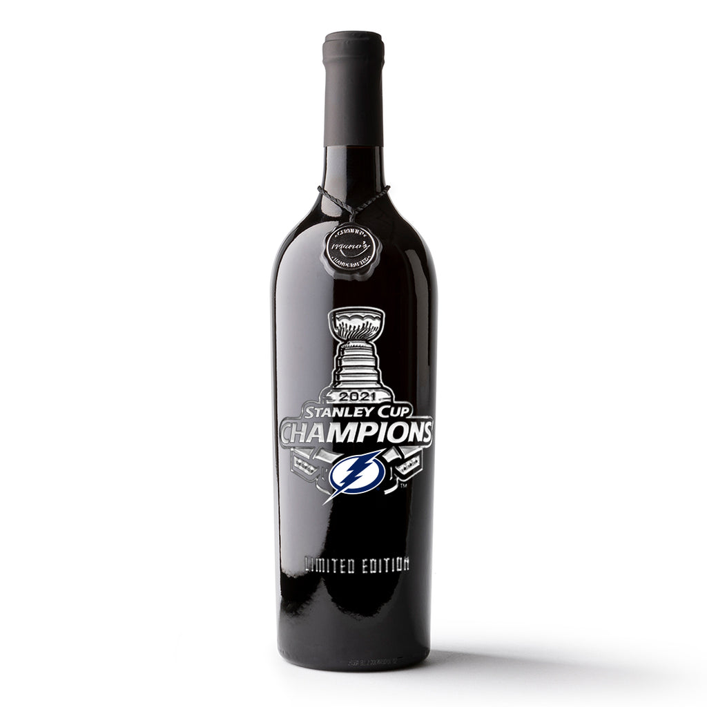 Tampa Bay Lightning 2021 Championship Logo Etched Wine Bottle
